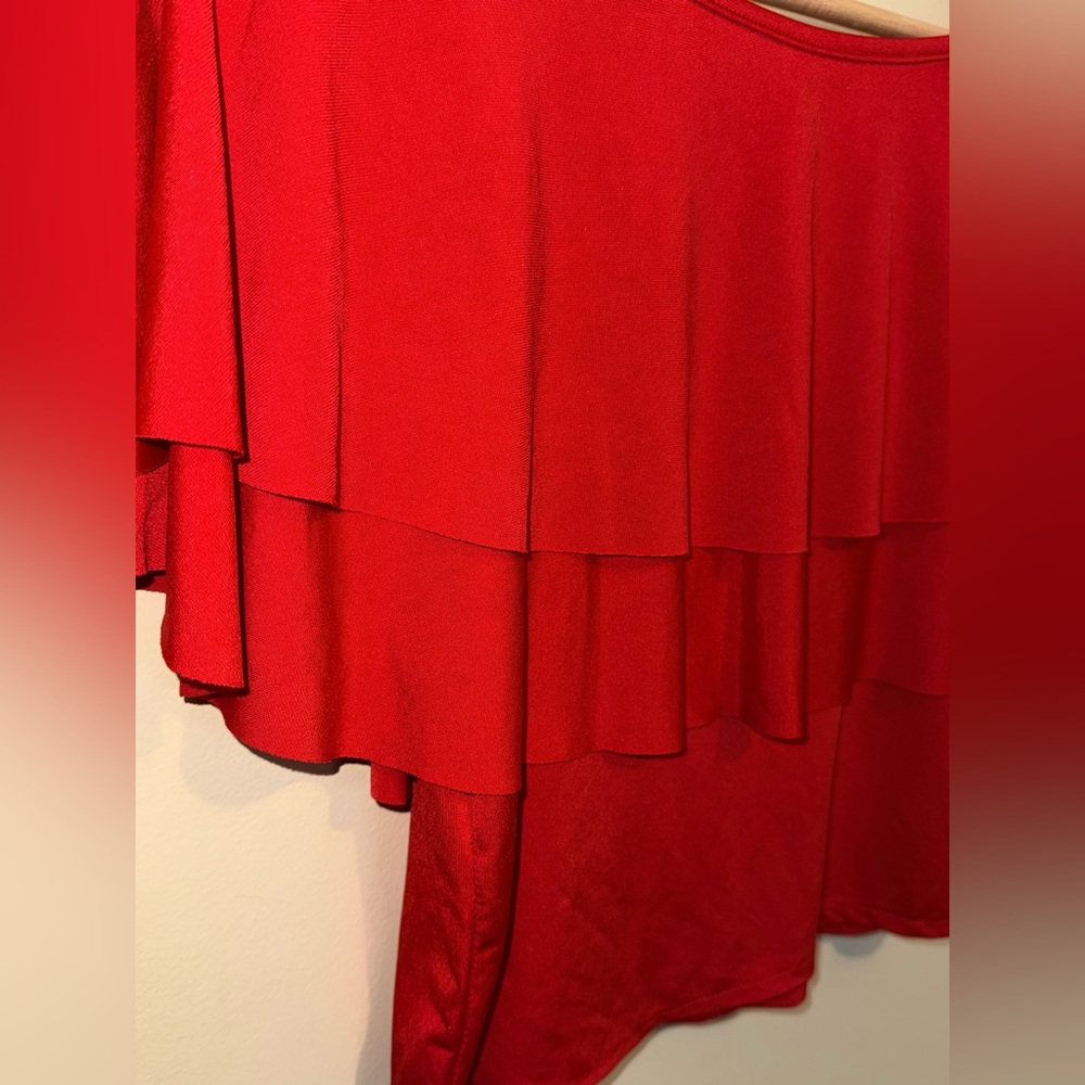 Red Ruffle Off-Shoulder Top | S-M - Picture 2 of 6